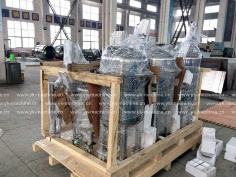 7臺定制反應釜發往英國