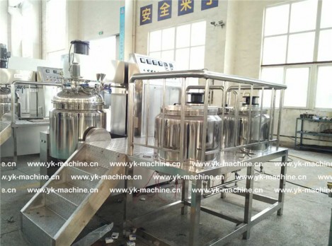 買真空均質乳化機需要注意些什么？